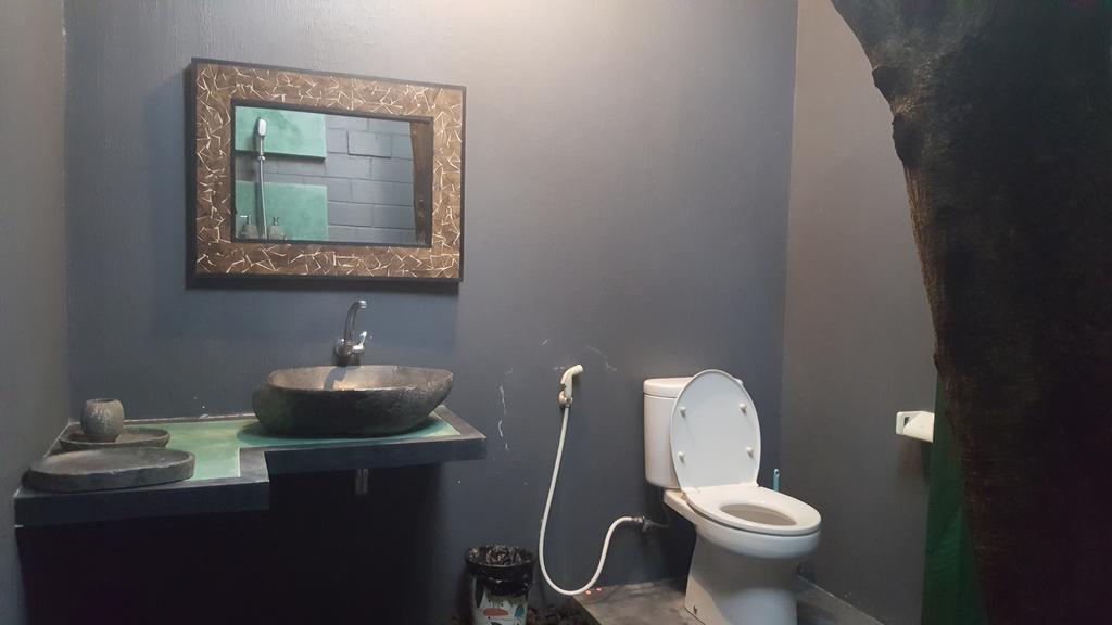 Ndalem Mj Homestay Yogyakarta Exterior foto