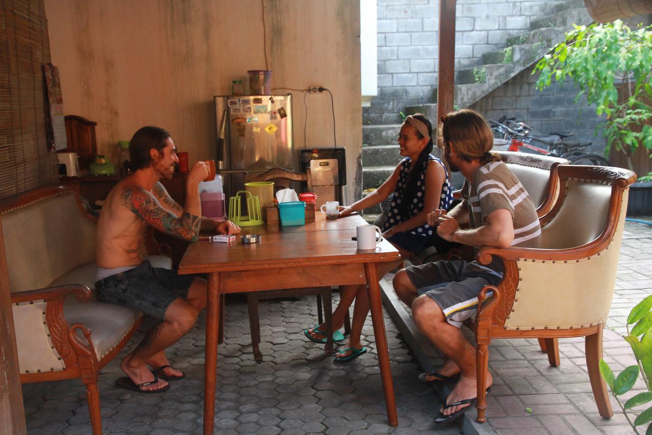 Ndalem Mj Homestay Yogyakarta Exterior foto