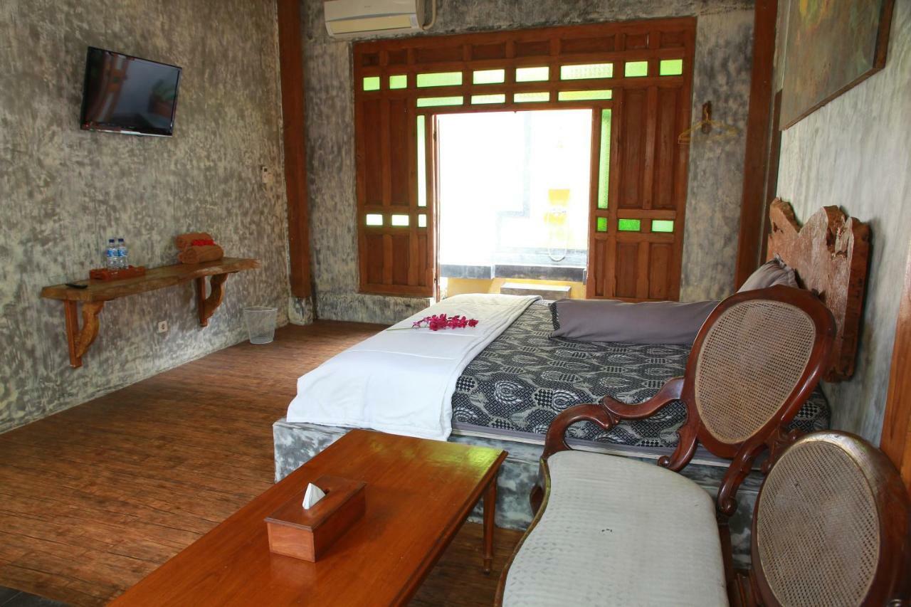 Ndalem Mj Homestay Yogyakarta Exterior foto